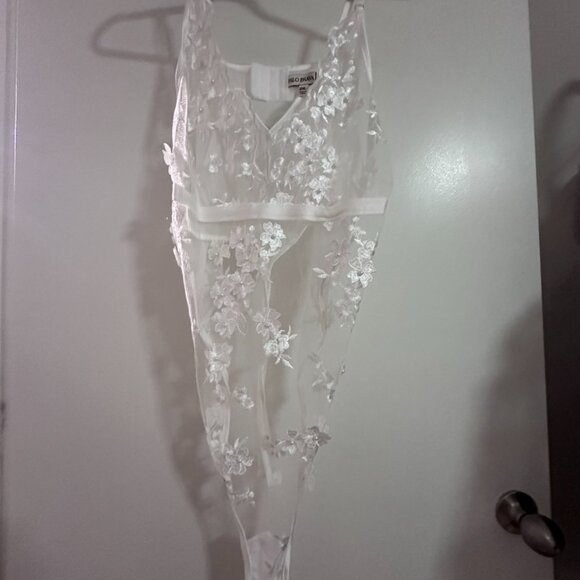 Floral Bodysuit - Picture 2 of 4